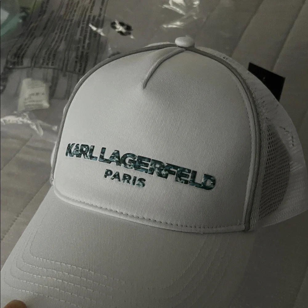 NWT unisex Karl Lagerfeld Logo Embroidered
Trucker Hat - Picture 14 of 16
